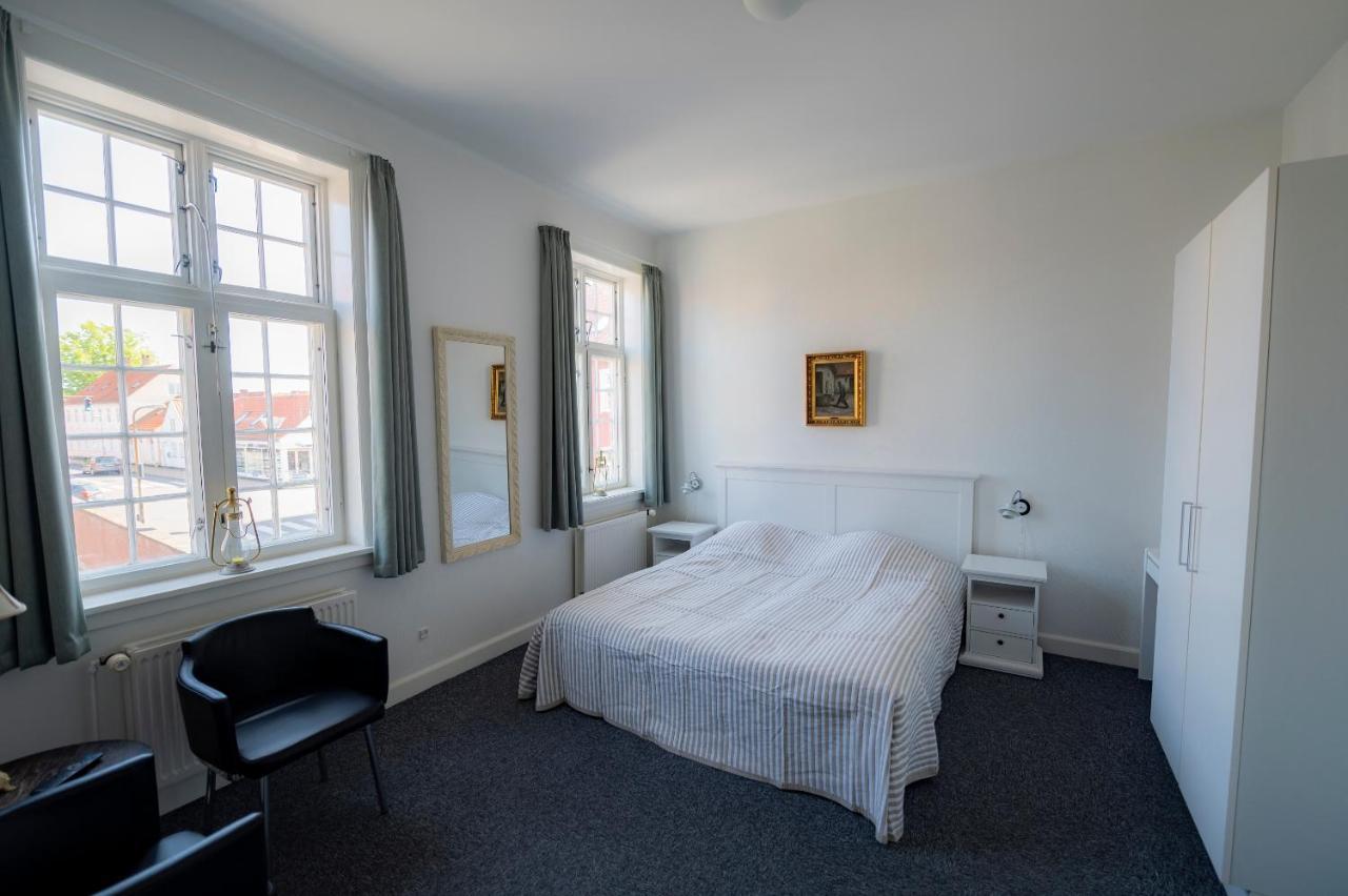 Det Gamle Posthus Hotel Ronne Ngoại thất bức ảnh