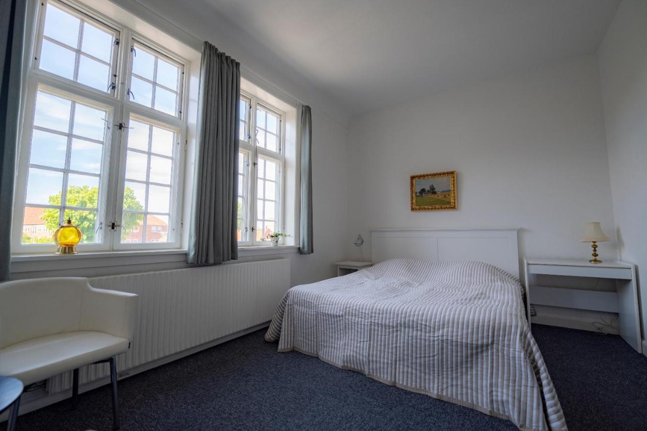 Det Gamle Posthus Hotel Ronne Ngoại thất bức ảnh